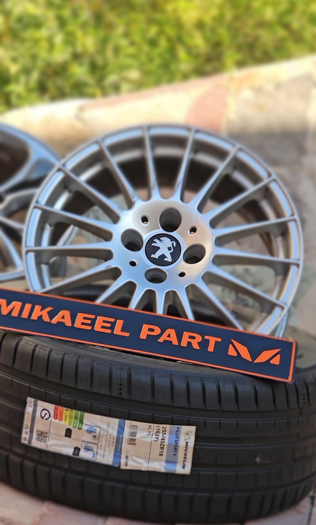 Screenshot_20251127-190103_Video Player